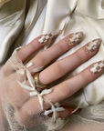 Thumbnail Baroque Beauty image 2 of 6